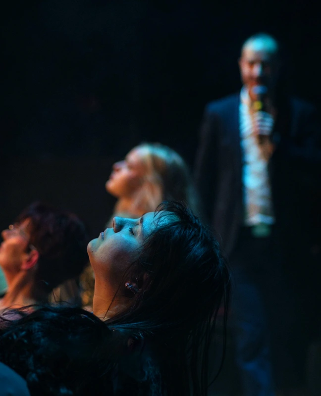 Animation Hypnose de spectacle lors d’une soirée d’entreprise